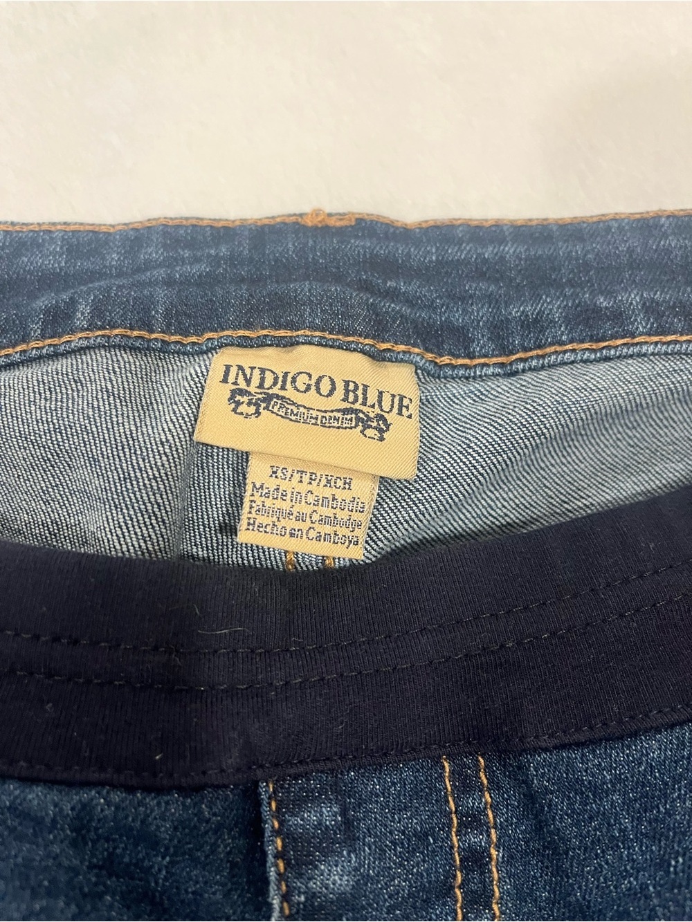 Indigo Blue Maternity Jean Shorts with Cuffed Hem - Size XS - Picture 3 of 8